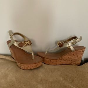 Tommy Hilfiger Gold sandals wedges